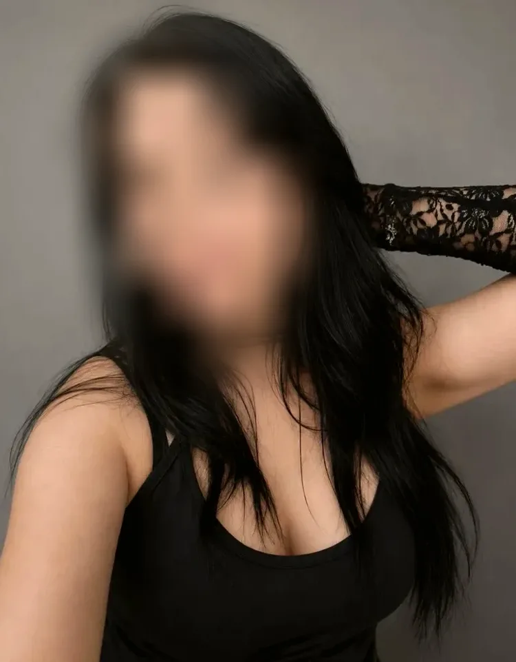 Antonia, 19