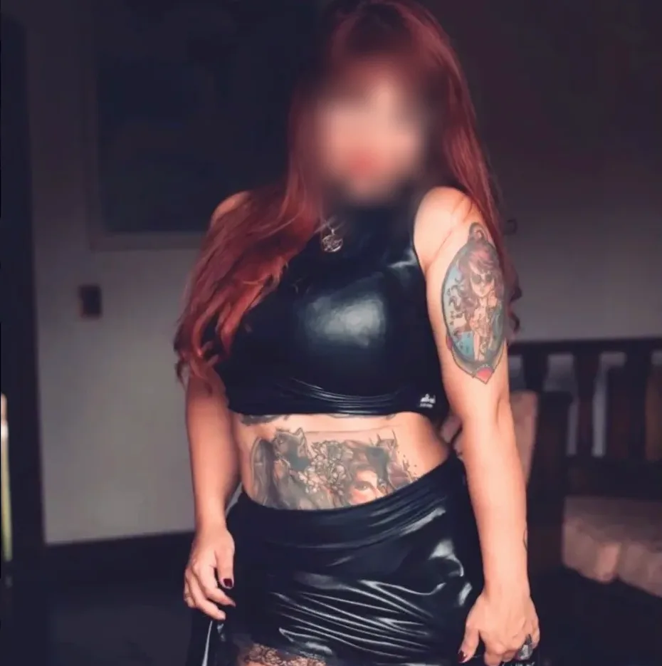 Lucia, 25