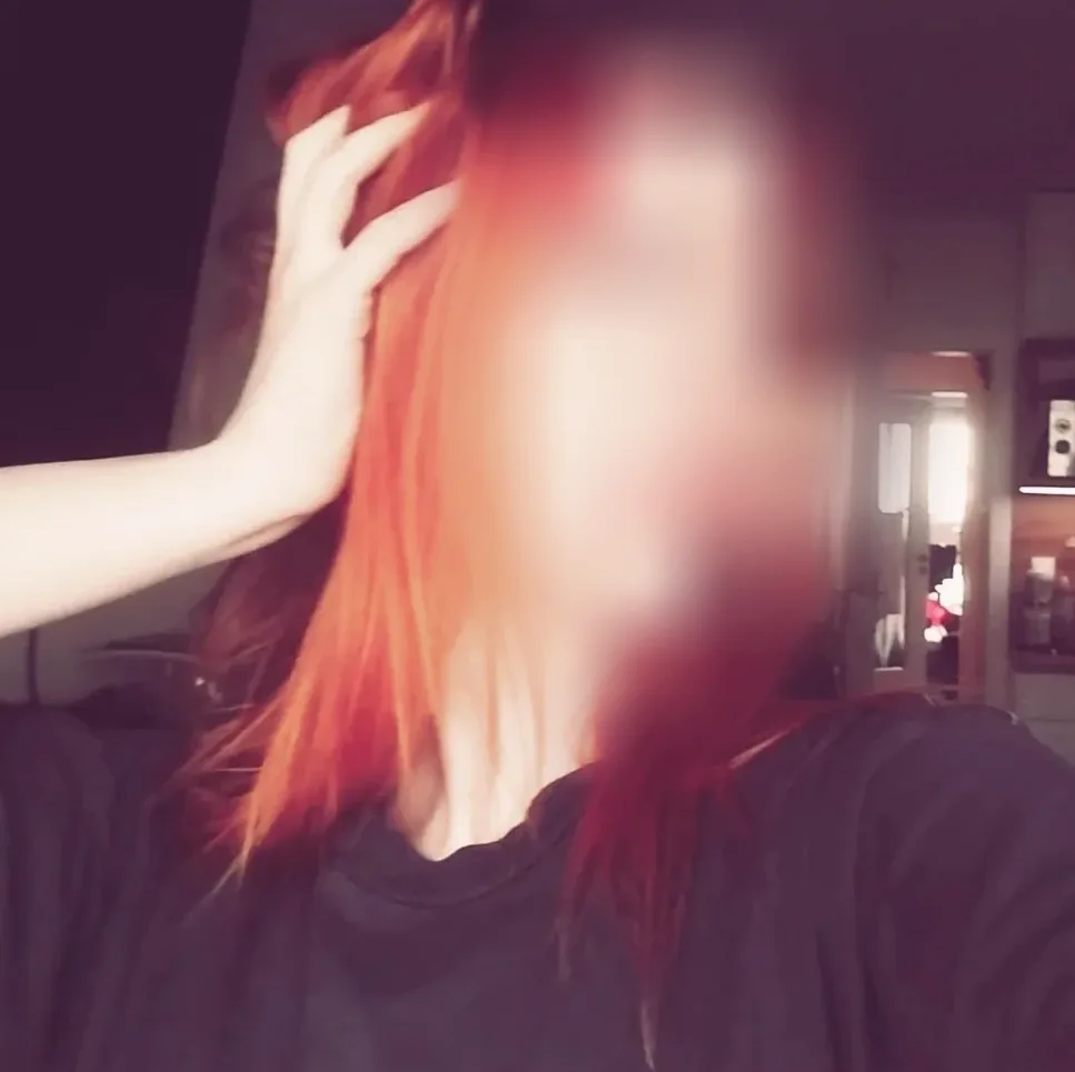 Nele, 19